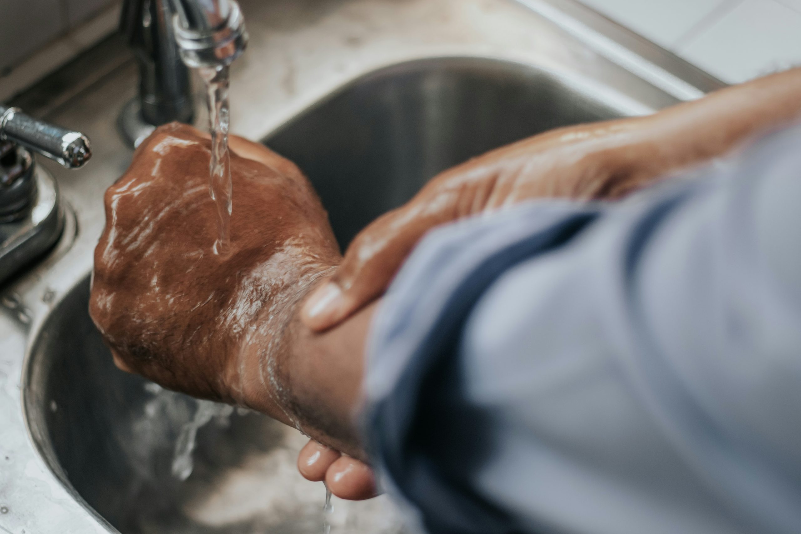 what is needed at hand washing station